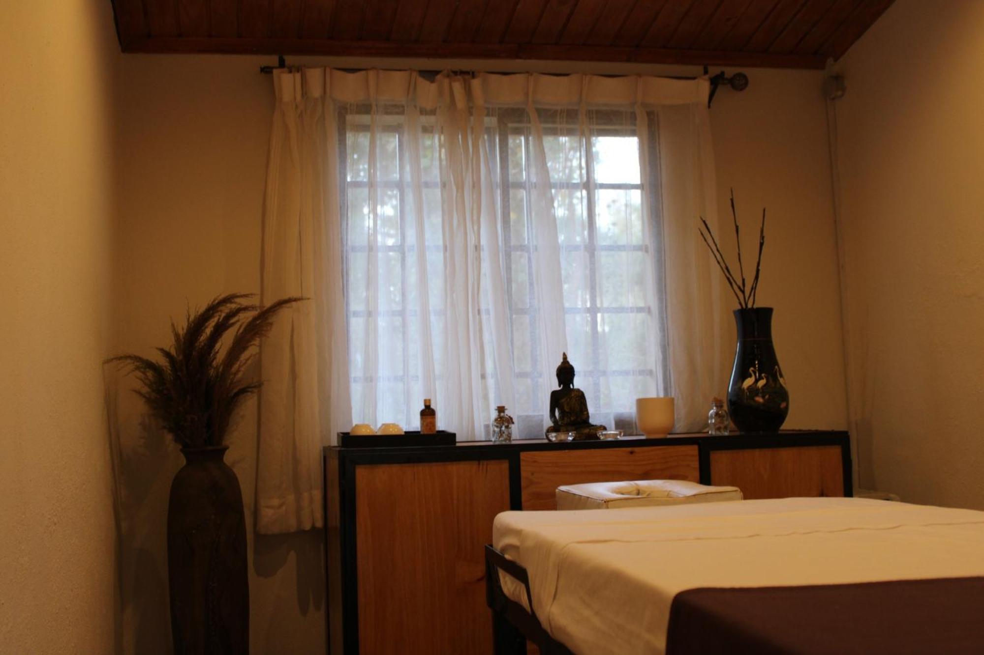 Souimanga-Hotel Антсирабе Екстериор снимка